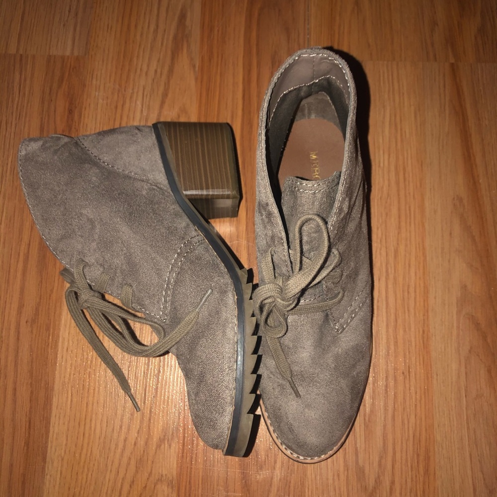 Grey Booties - Picture 3 of 3